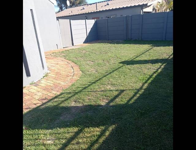 3 BEDROOM HOUSE FOR SALE IN TOWNSEND ESTATE